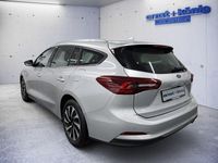 Używany Ford Focus Titanium 155 KM (114 kW) 2025 Srebrny Sedan/Limuzyna