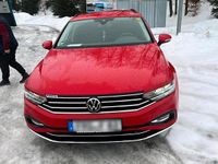 Gebraucht VW Passat 122 PS (89 kW) 2022 Rot Kombi