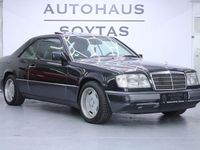 Gebraucht Mercedes 220 150 PS (110 kW) 1993 Schwarz Coupé