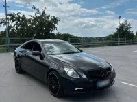 Gebraucht Mercedes E250 204 PS (150 kW) 2009 Schwarz Coupé