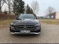 Gebraucht Mercedes E220 194 PS (142 kW) 2023 Schwarz Kombi