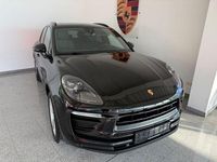 Gebraucht Porsche Macan 265 PS (194 kW) 2022 Tiefschwarz SUV