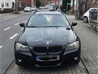 Gebraucht BMW 320 184 PS (135 kW) 2012 Schwarz Kombi