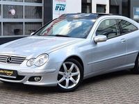 Gebraucht Mercedes C220 150 PS (110 kW) 2007 Iridiumsilber Coupé