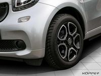 Gebraucht Smart ForTwo Coupé 60 kW (82 PS) 2020 Cool silver Kleinwagen