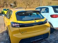 Gebraucht Peugeot e-208 Active 100 kW (136 PS) 2021 Gelb Kleinwagen