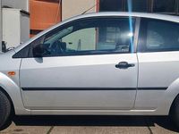Usata Ford Fiesta 60 CV (44 kW) 2003 Argento Utilitaria
