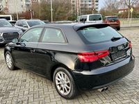 Gebraucht Audi A3 Ambiente 122 PS (89 kW) 2013 Schwarz Limousine