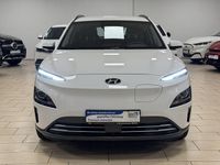 Gebraucht Hyundai Kona Select 100 kW (136 PS) 2023 Weiß SUV