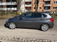 Gebraucht BMW 218 Active Tourer Advantage 136 PS (100 kW) 2015 Grau Van / Kleinbus