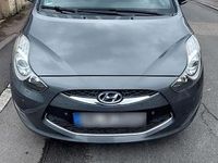 Gebraucht Hyundai ix20 125 PS (91 kW) 2011 Grau Kleinwagen