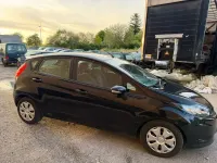 Usata Ford Fiesta Trend 82 CV (60 kW) 2010 Nero Berlina