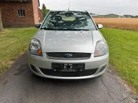 Gebraucht Ford Fiesta 60 PS (44 kW) 2007 Silber Kleinwagen