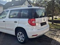 Gebraucht Skoda Yeti 110 PS (80 kW) 2016 Weiß SUV