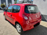 Używany Renault Twingo Expression 75 KM (55 kW) 2014 Czerwony Hatchback