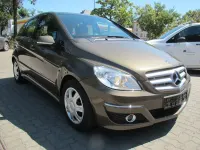 Gebraucht Mercedes B200 136 PS (100 kW) 2008 Braun Van / Kleinbus