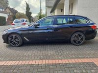 Gebraucht BMW 520 184 PS (135 kW) 2018 Schwarz Kombi