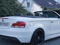 Gebraucht BMW 135 Cabriolet Performance 306 PS (225 kW) 2009 Weiß Cabrio