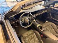 Ny Porsche 992 541 HK (397 kW) 2025 Svart Cab