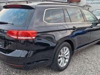 Gebraucht VW Passat Comfortline 150 PS (110 kW) 2019 Schwarz Kombi