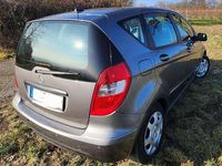 Gebraucht Mercedes 180 116 PS (85 kW) 2010 Silber Limousine