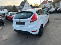 Gebraucht Ford Fiesta Trend 75 PS (55 kW) 2010 Weiß Kleinwagen