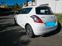 Gebraucht Suzuki Swift 93 PS (68 kW) 2011 Weiß Kleinwagen