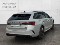 Neu Skoda Octavia RS 265 PS (194 kW) 2026 Grau Kombi