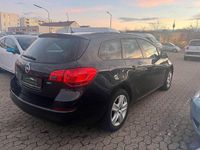 Gebraucht Opel Astra Design Edition 110 PS (80 kW) 2012 Schwarz Kombi