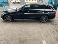 Gebraucht Mercedes C300 245 PS (180 kW) 2019 Schwarz Kombi