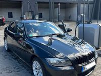 Gebraucht BMW 325 Performance 204 PS (150 kW) 2010 Schwarz Limousine