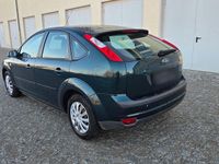 Gebraucht Ford Focus 100 PS (73 kW) 2007 Grün Limousine