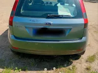 Używany Ford Fiesta 100 KM (73 kW) 2002 Srebrny Hatchback