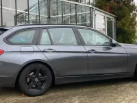 Gebraucht BMW 318 Sport Line 150 PS (110 kW) 2019 Grau Kombi