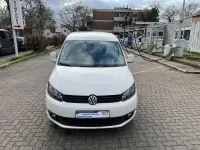 Używany VW Caddy S 105 KM (77 kW) 2011 Biały Minivan