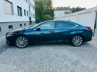 Gebraucht Lexus ES300H 218 PS (160 kW) 2021 Blau Limousine