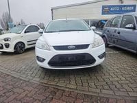 Gebraucht Ford Focus Viva 101 PS (74 kW) 2010 Frostweiß Kleinwagen