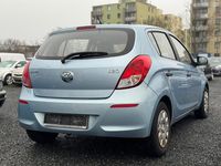 Gebraucht Hyundai i20 86 PS (63 kW) 2012 Blau Limousine