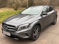 Gebraucht Mercedes GLA200 156 PS (114 kW) 2016 Grau SUV