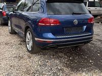 Gebraucht VW Touareg Executive 262 PS (192 kW) 2016 Blau SUV