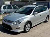 Używany Hyundai i30 Edition 90 KM (66 kW) 2012 Srebrny Kombi