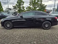 Gebraucht Mercedes E220 AMG line 194 PS (142 kW) 2018 Schwarz Coupé