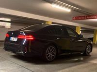 Gebraucht BMW 530e M Sport 190 PS (139 kW) 2025 Schwarz Limousine