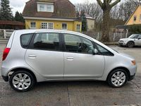 Gebraucht Mitsubishi Colt Invite 95 PS (69 kW) 2009 Silber Kleinwagen