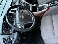 Gebraucht Opel Astra 140 PS (102 kW) 2011 Silber Limousine