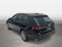 Gebraucht Audi A4 Basis 204 PS (150 kW) 2022 Mythosschwarz Kombi