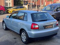 Gebraucht Audi A3 Ambiente 125 PS (91 kW) 2001 Blau Kleinwagen