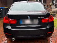 Gebraucht BMW 318 143 PS (105 kW) 2014 Schwarz Limousine