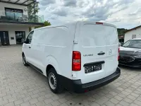 Usata Opel Vivaro 144 CV (105 kW) 2025 Bianco Monovolume