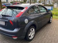Gebraucht Ford Focus 101 PS (74 kW) 2007 Grau Limousine